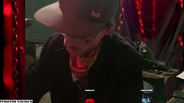 MasterDaddyCool webcam