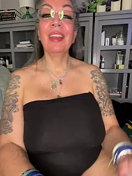 dieseldame1313 webcam