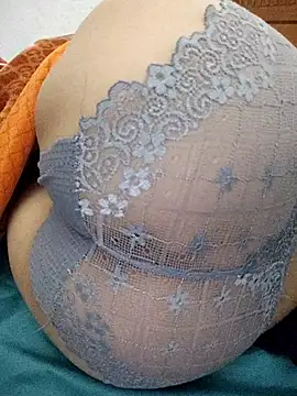 Haralushiaaa from StripChat is Freechat