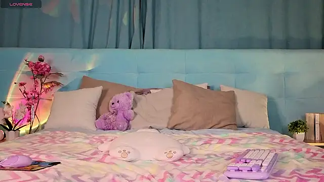 aurora_bennet - Aurora_Bennet's free webcam - UK Sex Cams