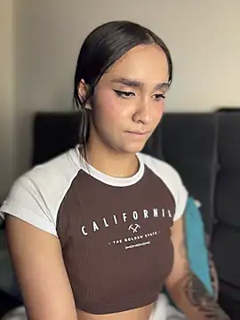 Isabella-Teen webcam