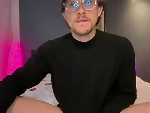 mcklister_kinky_feets webcam