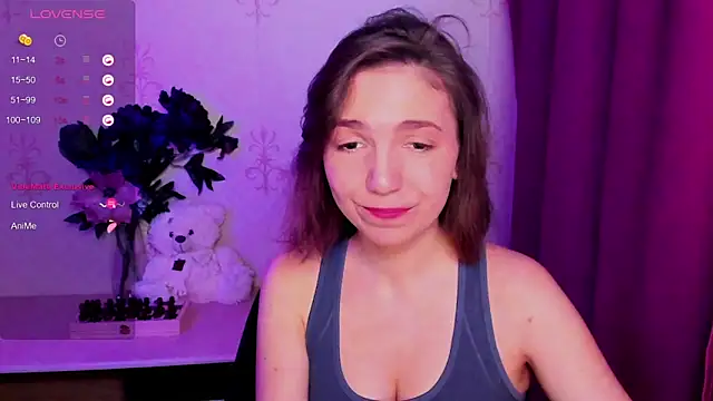 KindHazelHere_ webcam