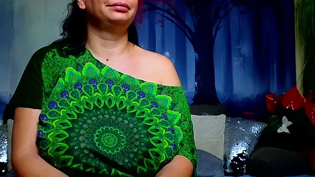 ElizabethEven webcam