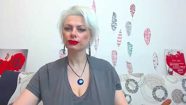 Playful_Goldie_WOW__ webcam