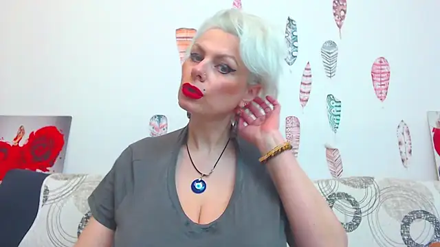 Playful_Goldie_WOW__ webcam