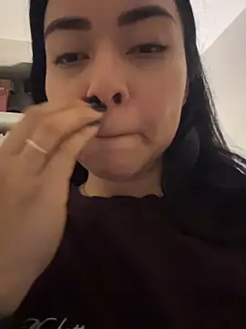 petitlumiere - PetitLumiere's free webcam - UK Sex Cams