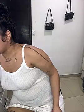 Latin_bigbutt webcam