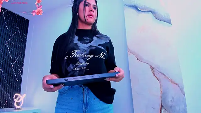 NatashaTaylor1 webcam