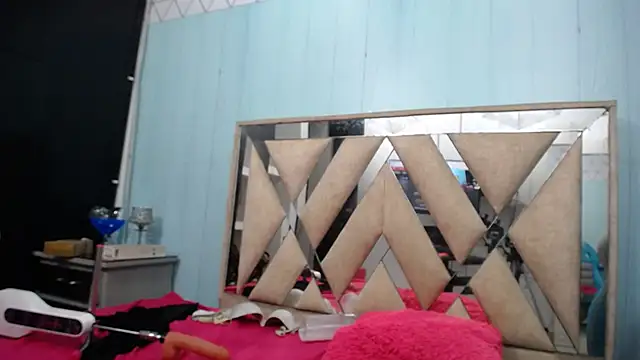 allison_max_tattoo webcam