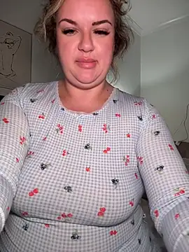 Scottish_Milf_Bella_xo webcam