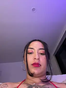 Rae_Lil_White webcam