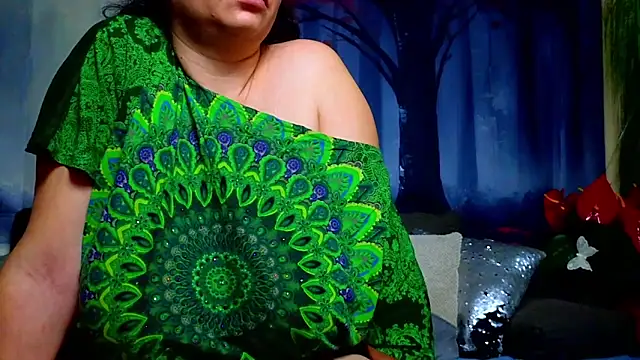 ElizabethEven webcam