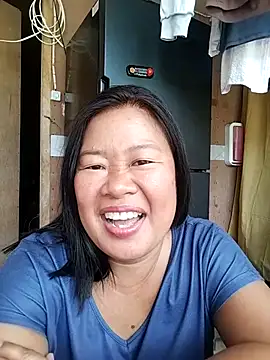 Lovelywoman43 webcam