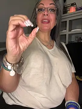 dieseldame1313 webcam