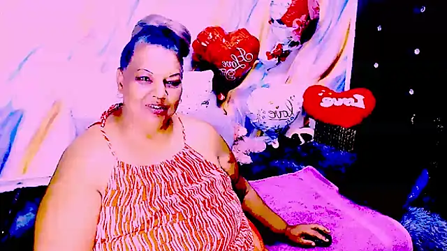 indian_ruby - Indian_ruby's free webcam - UK Sex Cams