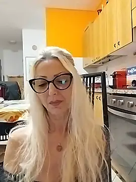 _sexyBLONDE46_ webcam