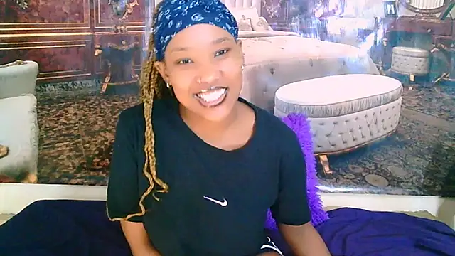 EroticSexyPrada webcam