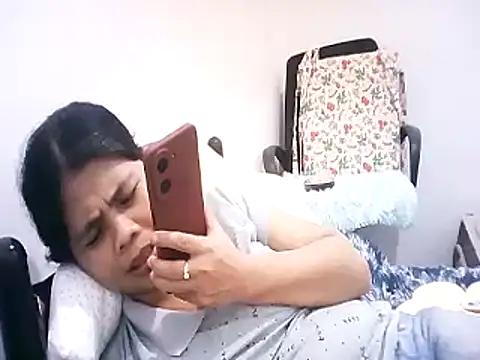 pinay_milfxx webcam