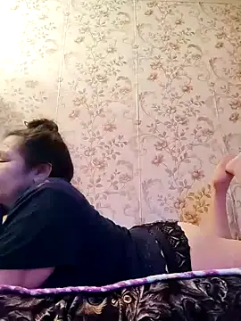 Zulfiya_Bruce webcam