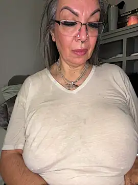 dieseldame1313 webcam