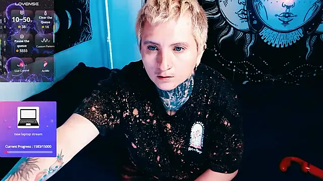 Marieblueeyes webcam