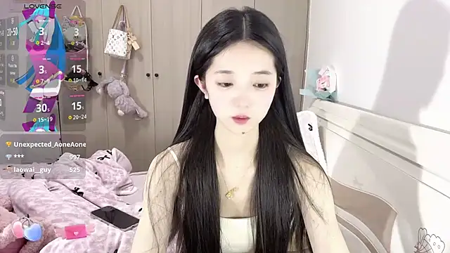 美女OiOi-666在线直播