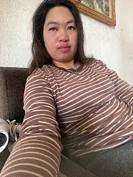 Nhung584 webcam