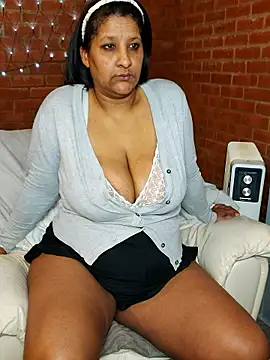 lilybanx (F milf) - Like It? 🔥 Spoil It!🌶️Topless @Goal