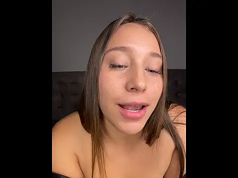 ScarletVelvetX webcam