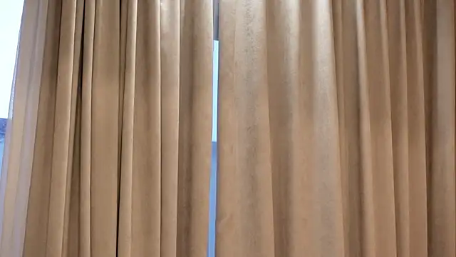 isabellamysty - IsabellaMysty's free webcam - UK Sex Cams