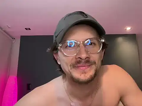 Preview of mcklister_kinky_feets