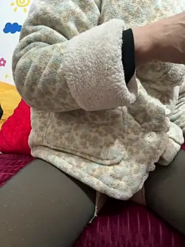 美女buusoom在线直播