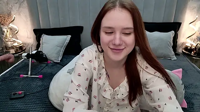 carolinetenders - CarolineTenders's free webcam