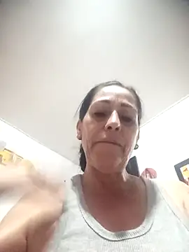 Webcam Model (_Scarlett_Sweet)  is live.Free join now!