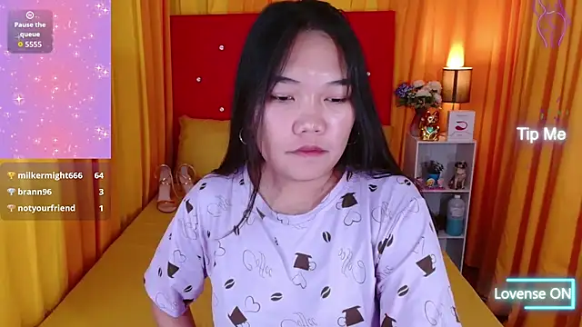 XxSexyPinay4uxX webcam