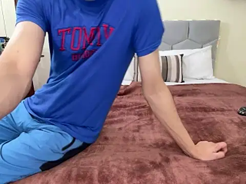 anwarlovemaroc (M young) - 🍑الاستمناء 🍆حتى القذف 💦ونيك الطييز