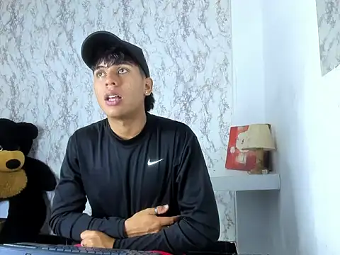 valentino_lane (M twink) - show cum + show ass