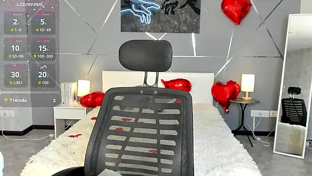 miss__evelyne webcam