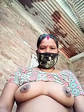 Kirti_sacsena webcam