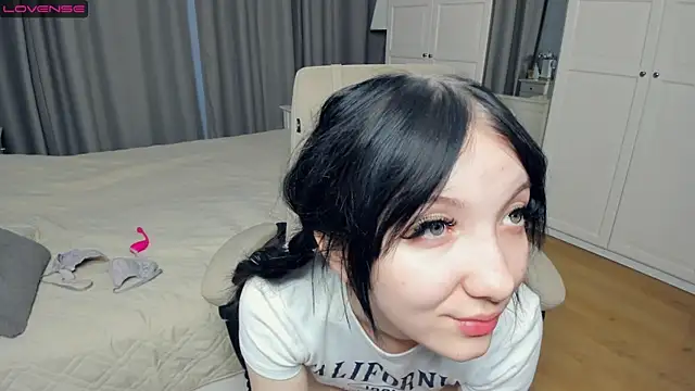 RoxanneComisky webcam