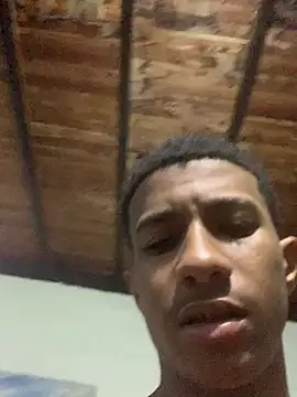 mario_diazhot webcam