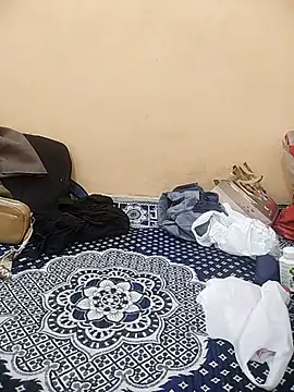 meenu_bhabhi547 webcam