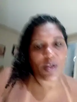 Maliaebonyfetish webcam