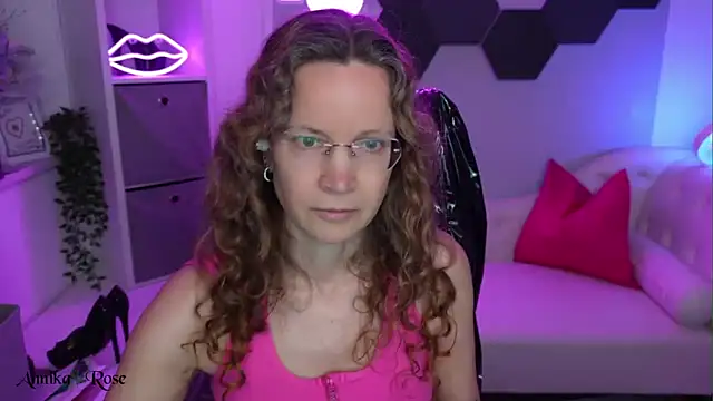 AnnikaRose webcam