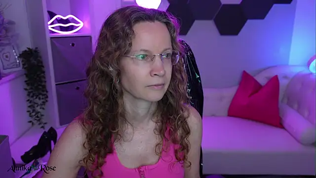 AnnikaRose webcam