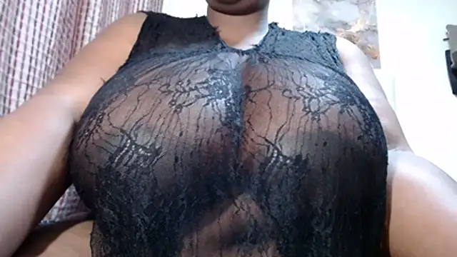 chocolatedarkbustyx - CHOCOLATEDARKBUSTYX's free webcam - UK Sex Cams