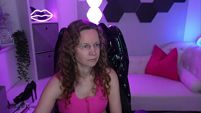 AnnikaRose webcam