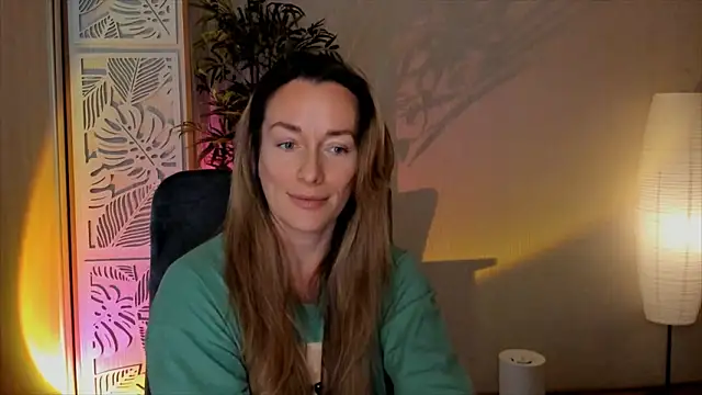 RebeccaMartinez webcam