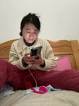 美女daaqnn在线直播